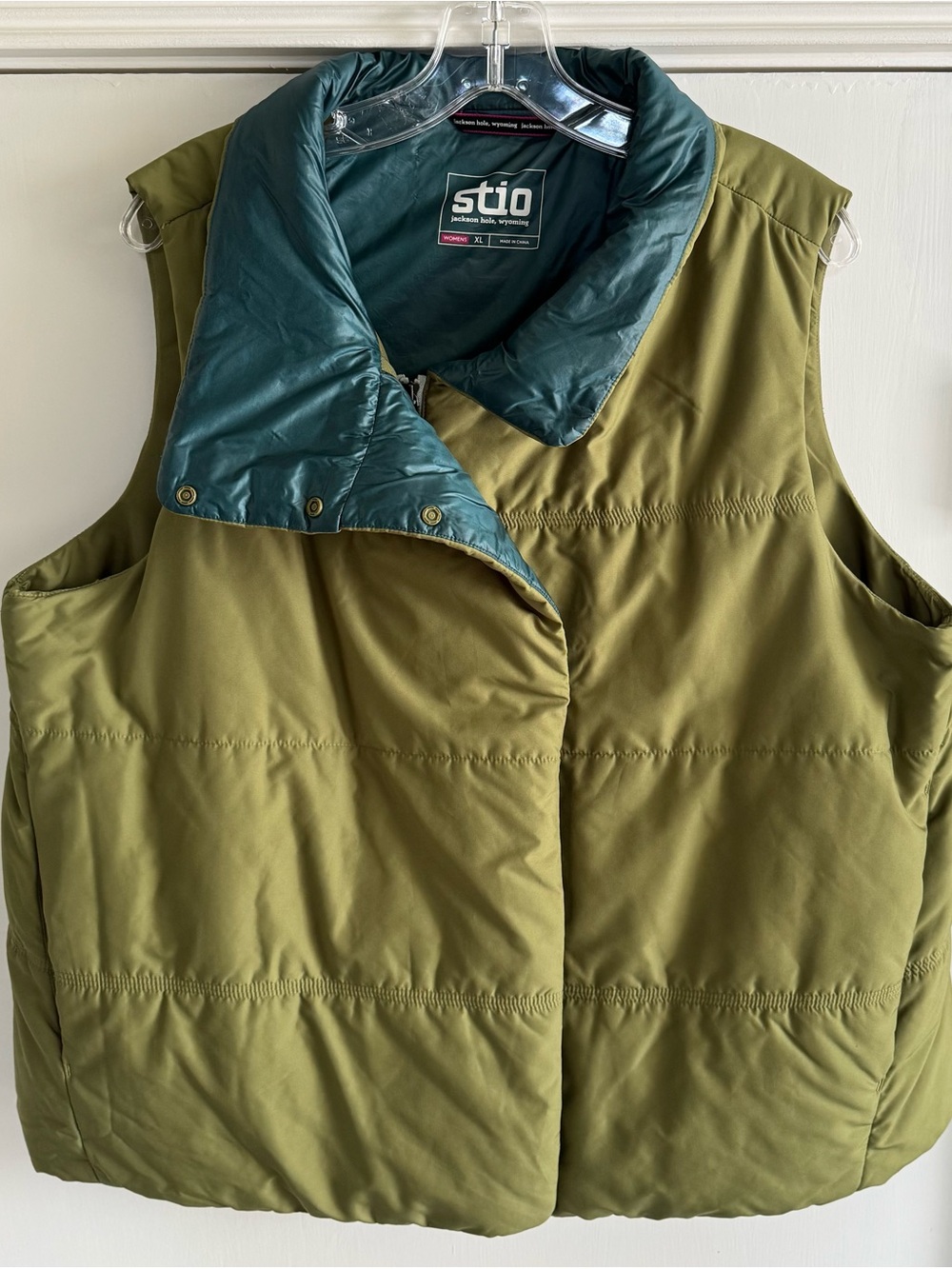 Stio Olive Quilted Insulated Vest - Picture 2 of 7